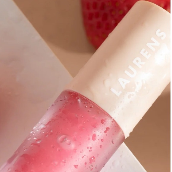 Laurens Strawberry Lip Oil infused with Shea Oil & Vitamin E - Picture 8 of 13